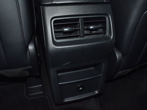 Used 2024 Ford Edge SEL AWD/4WD image 10