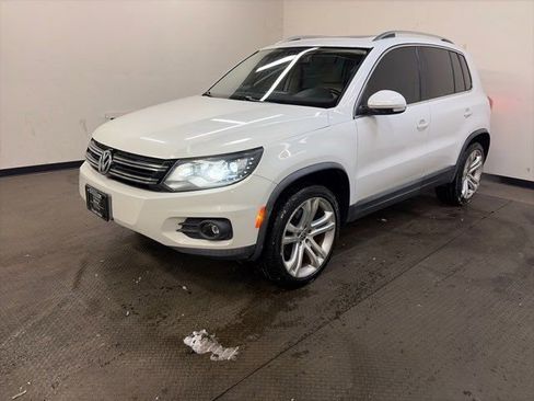 Used 2012 Volkswagen Tiguan SE image 5