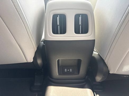 Used 2025 Hyundai Tucson SEL FWD image 22