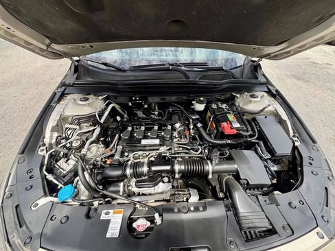 Used 2020 Honda Accord EX image 12