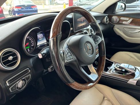 Used 2017 Mercedes-Benz C 300 C 300 4MATIC Sedan 4D image 15