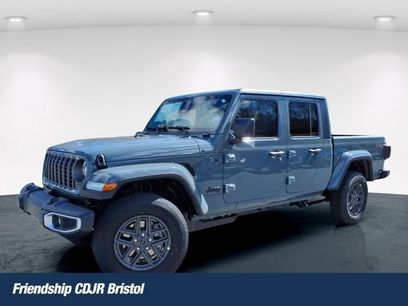 New 2026 Jeep Gladiator Sport