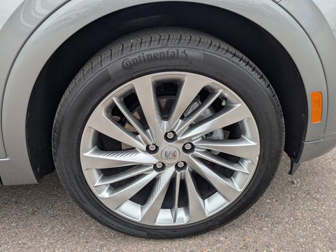 Certified 2024 Buick Envision Avenir image 10