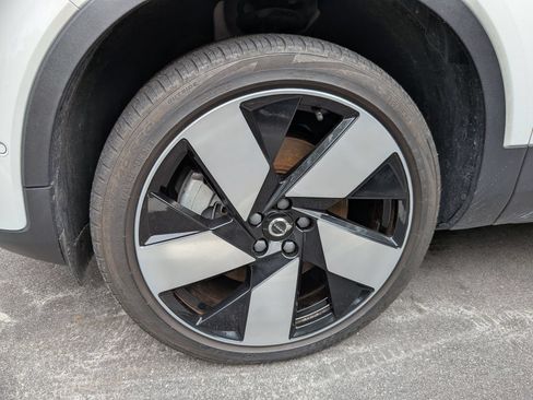Used 2023 Volvo C40 P8 Recharge Ultimate AWD/4WD image 9