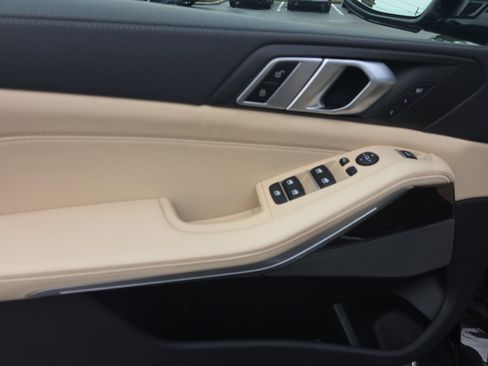 Used 2021 BMW X5 sDrive40i w/ Premium Package image 18