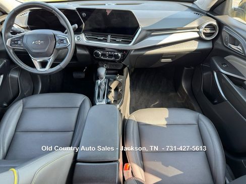 Used 2024 Chevrolet Trax ACTIV w/ Sunroof Package image 20