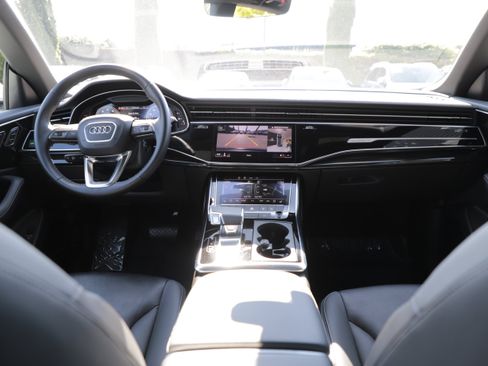 Used 2024 Audi Q8 Premium Plus AWD/4WD image 13