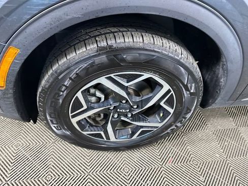 Used 2023 Kia Sportage LX image 10