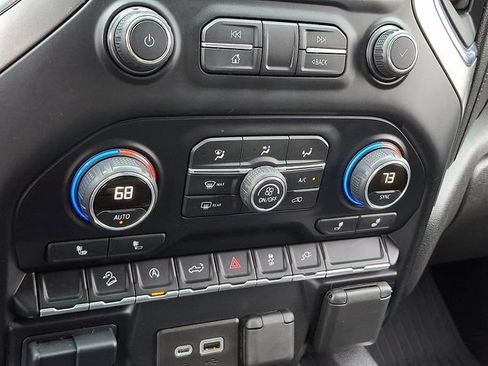 Used 2020 Chevrolet Silverado 1500 RST AWD/4WD image 15