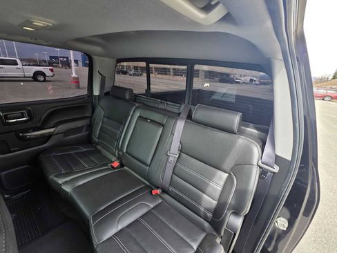 Used 2015 GMC Sierra 2500 Denali w/ Duramax Plus Package AWD/4WD image 17