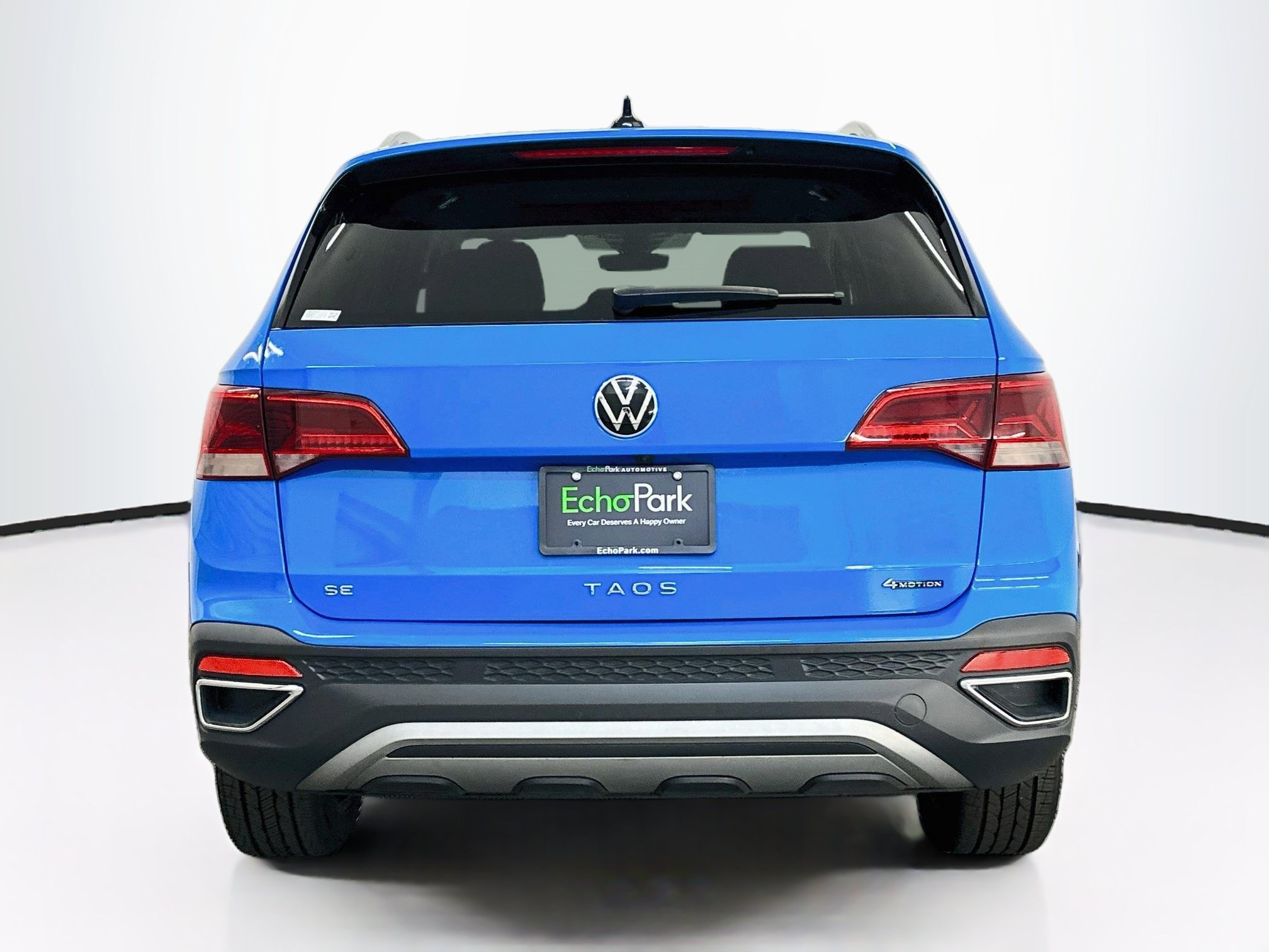 Used 2024 Volkswagen Taos SE AWD/4WD image 7