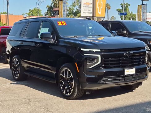 Used 2025 Chevrolet Tahoe RST w/ Comfort Package RWD image 3