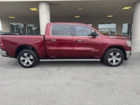 Used 2019 RAM 1500 Laramie AWD/4WD image 4