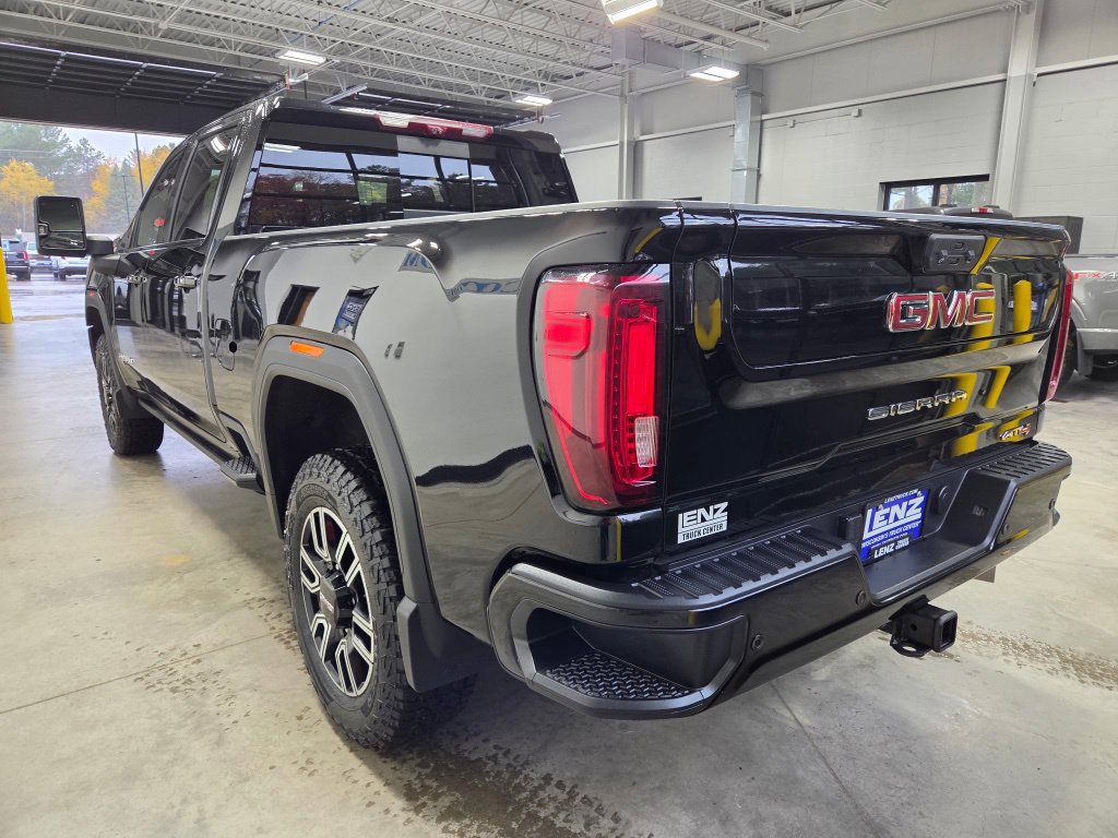 Used 2023 GMC Sierra 2500 AT4 w/ AT4 Premium Plus Package AWD/4WD image 6