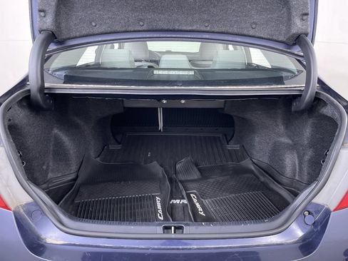 Used 2017 Toyota Camry XLE w/ Moonroof Package FWD image 23