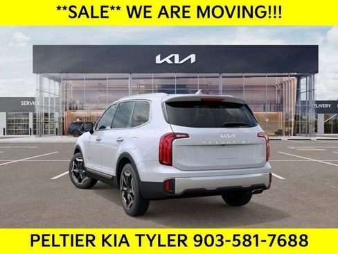 New 2025 Kia Telluride S image 4