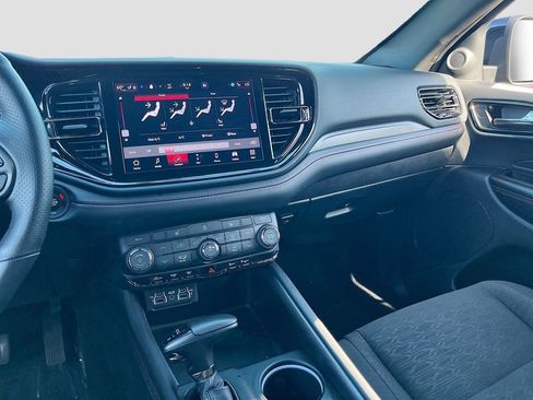 Certified 2025 Dodge Durango GT w/ Blacktop Package AWD/4WD image 23