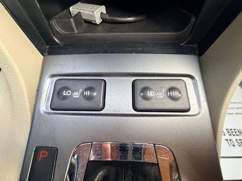 Used 2014 Acura ILX w/ Premium Package image 9