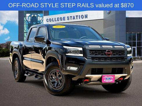 Used 2025 Nissan Frontier PRO-4X AWD/4WD image 1