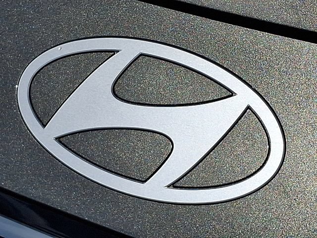 Certified 2025 Hyundai Elantra SEL FWD image 29