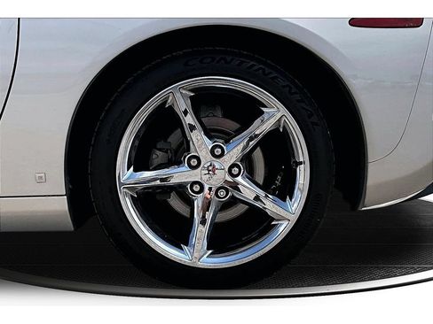 Used 2007 Chevrolet Corvette Coupe RWD image 36