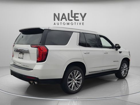 Used 2021 GMC Yukon Denali w/ Denali Premium Package image 5