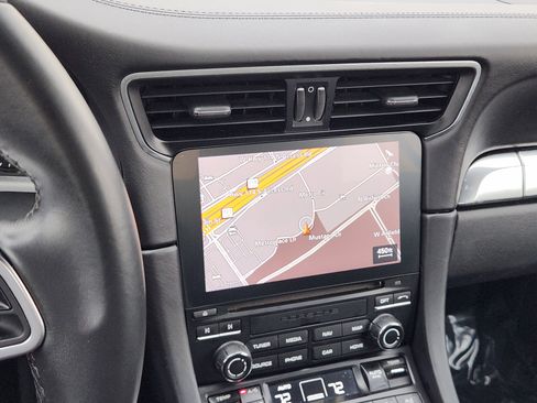 Used 2019 Porsche 911 Carrera 4S image 21