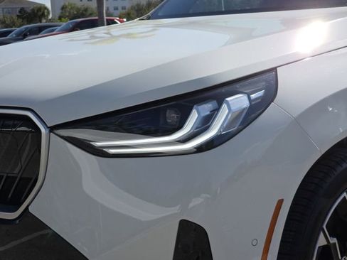 Certified 2025 BMW X3 xDrive30i image 9