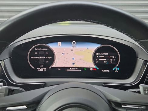 Certified 2024 Porsche Cayenne AWD/4WD image 10