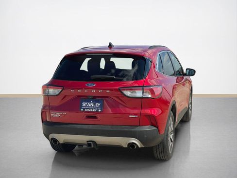 Used 2020 Ford Escape Titanium image 7