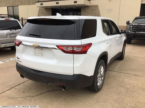 Used 2018 Chevrolet Traverse LS image 5