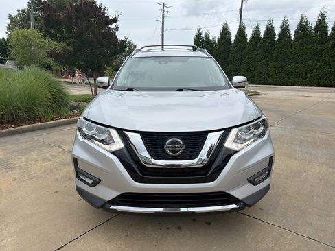 Used 2020 Nissan Rogue SL w/ Premium Package FWD image 8