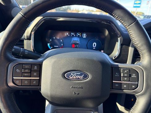 Used 2024 Ford F150 Lariat w/ FX4 Off-Road Package image 27