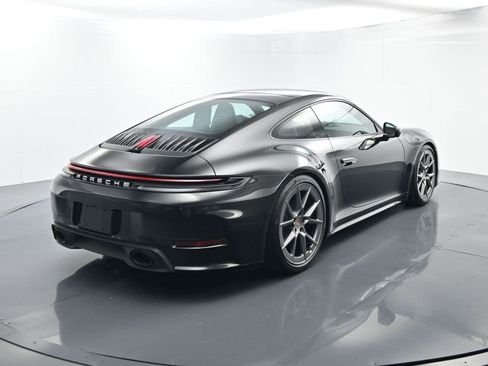 Used 2025 Porsche 911 Carrera image 14