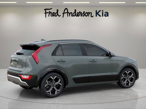 New 2025 Kia Niro EX Touring image 6