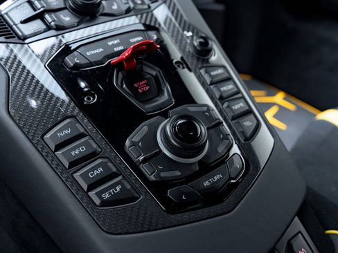 Used 2021 Lamborghini Aventador SVJ AWD/4WD image 61