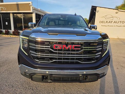 Used 2022 GMC Sierra 1500 SLT w/ SLT Premium Plus Package RWD image 2