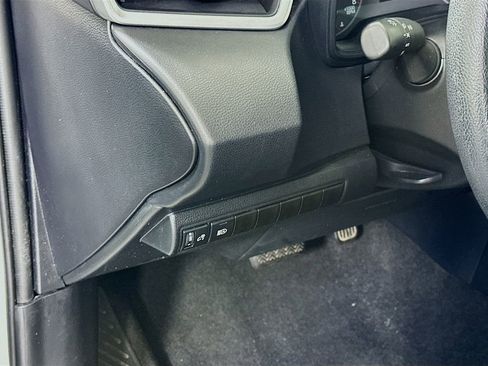 Certified 2024 Toyota Corolla LE FWD image 10