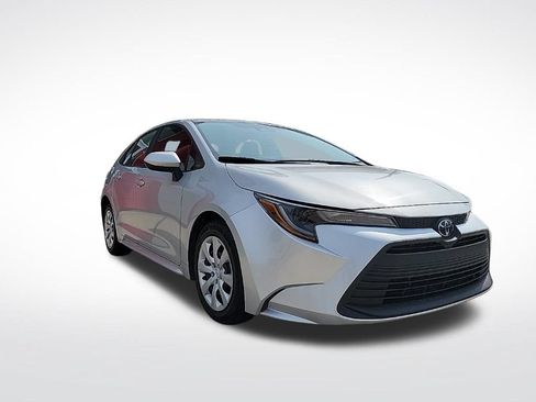 Used 2024 Toyota Corolla LE FWD image 7