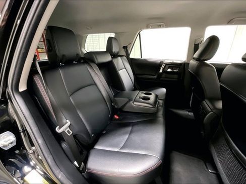 Certified 2024 Toyota 4Runner TRD Off-Road Premium AWD/4WD image 28