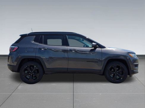 Used 2019 Jeep Compass Latitude AWD/4WD image 7