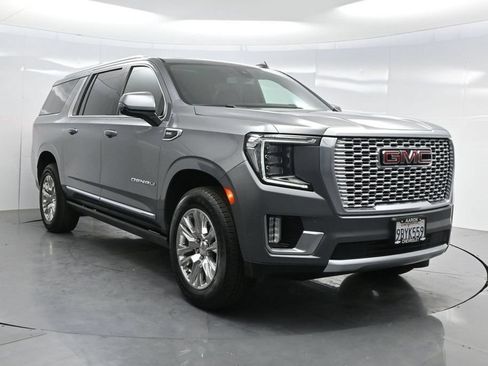 Used 2022 GMC Yukon XL Denali AWD/4WD image 71