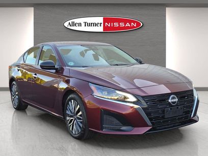 Used 2024 Nissan Altima 2.5 SV