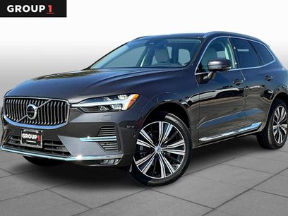 Used 2022 Volvo XC60 B5 Inscription w/ Advanced Package