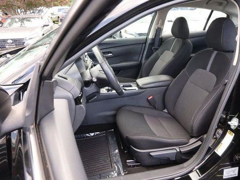 Used 2024 Nissan Sentra SV w/ All-Weather Package FWD image 8