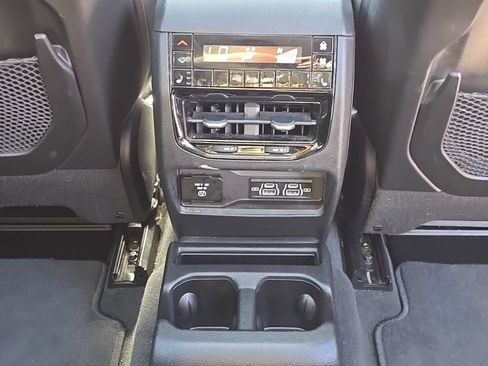 Used 2021 Jeep Grand Cherokee L Limited AWD/4WD image 23
