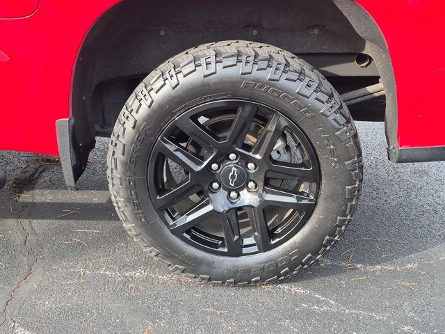 Used 2021 Chevrolet Silverado 1500 Custom w/ Rally Edition AWD/4WD image 8