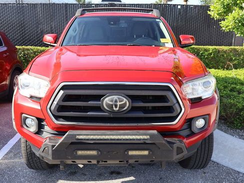 Used 2021 Toyota Tacoma SR5 RWD image 5