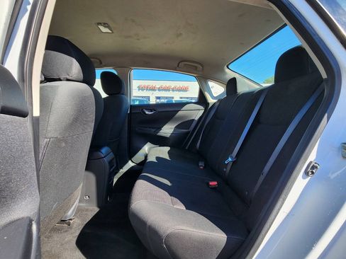 Used 2019 Nissan Sentra S FWD image 14