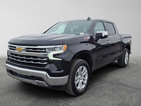 Used 2022 Chevrolet Silverado 1500 LTZ AWD/4WD image 7